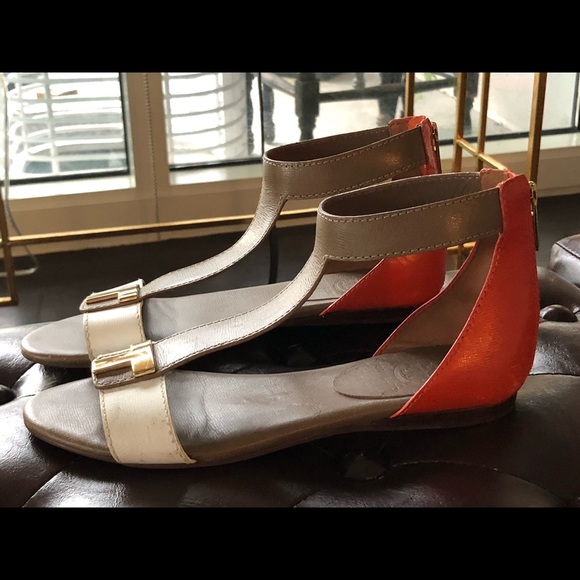 ❗️SOLD-❗️Tory Burch Sandal 6.5 - Picture 3 of 11